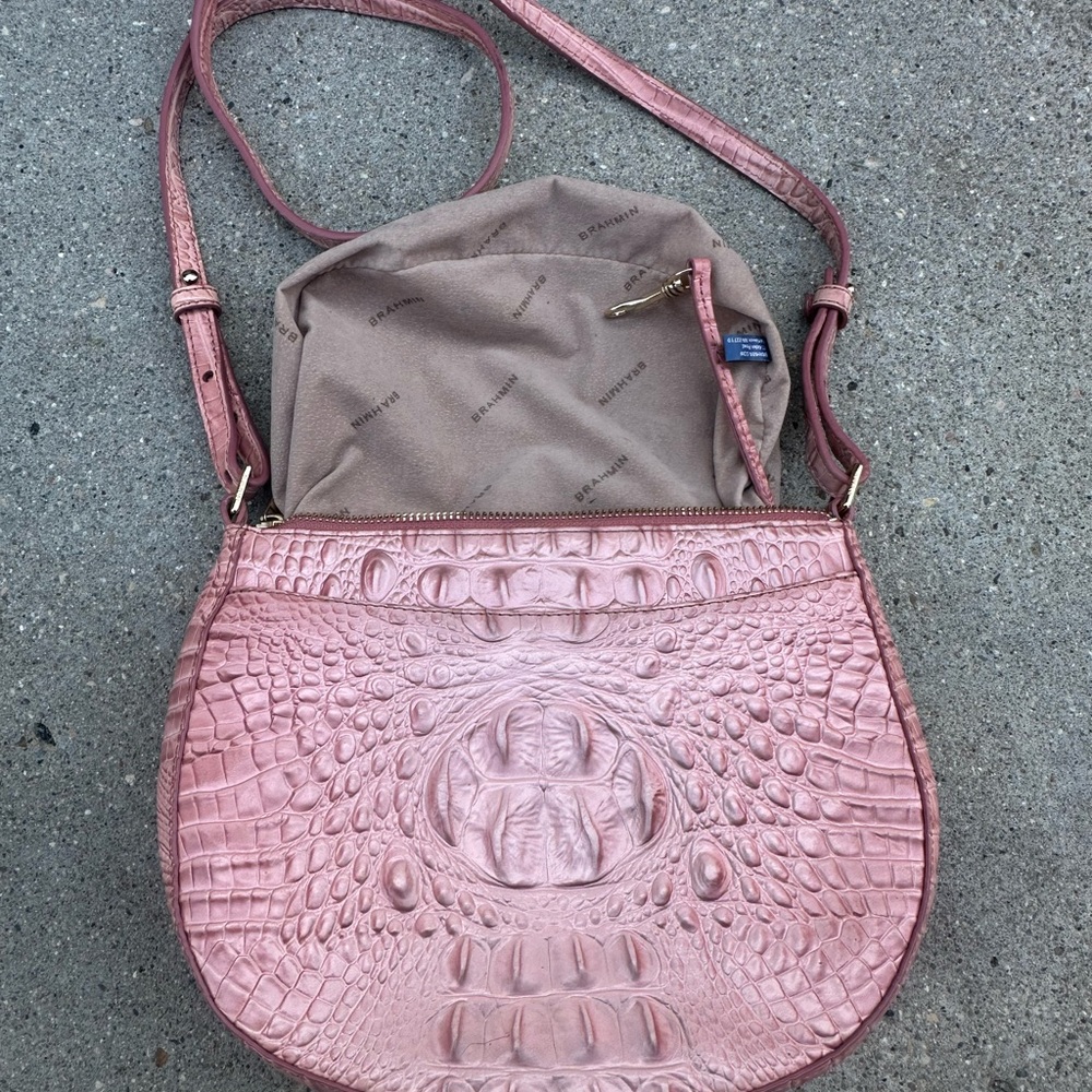 Brahmin Vanessa Crocodile-Embossed Leather Shoulder/Crossbody Bag in Pink - Picture 3 of 8